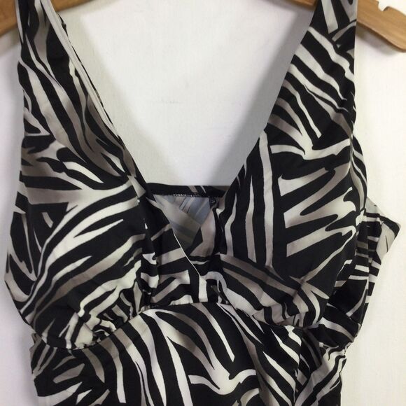 Miraclesuit Women Nora Safari Zebra One Piece Swimsuit Black/White Plus Size 20W - Picture 7 of 16